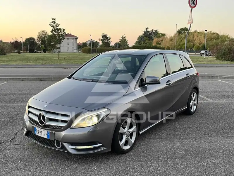 2012 Mercedes Benz B 180