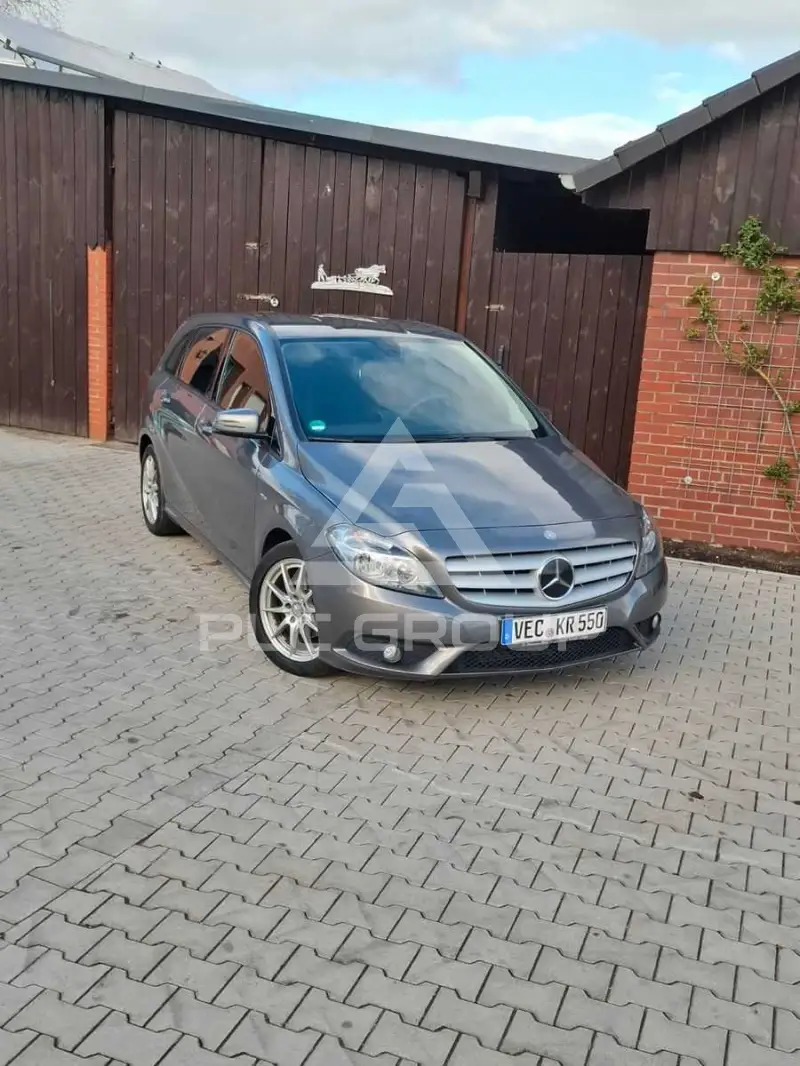2012 Mercedes Benz B 180