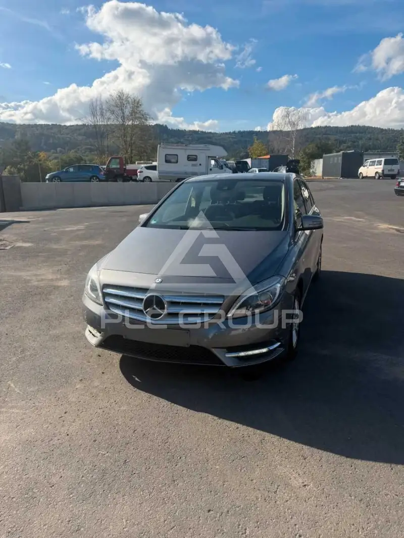 2012 Mercedes Benz B 180