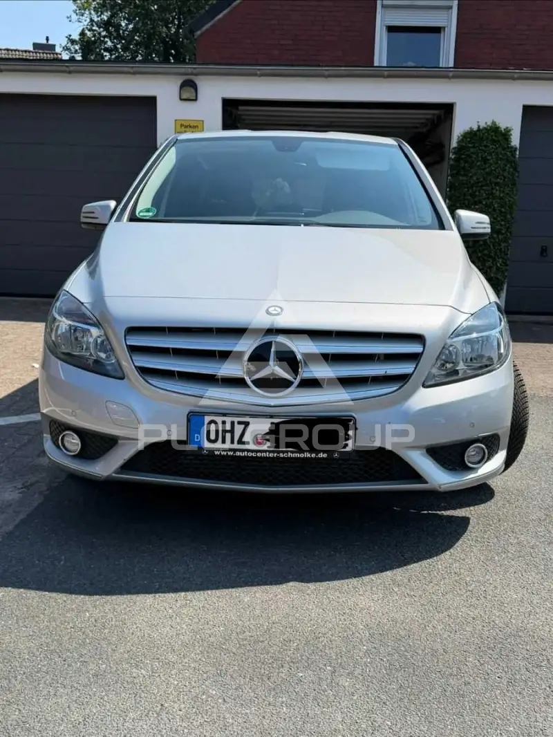 2012 Mercedes Benz B 180