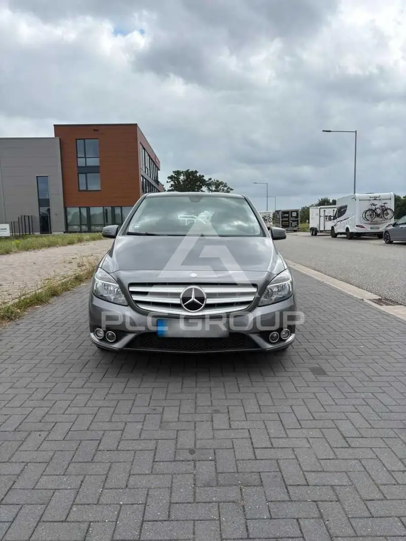 2012 Mercedes Benz B 180
