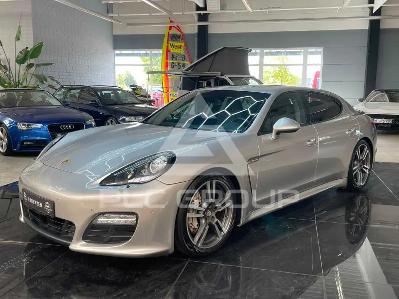 2012 Porsche Panamera