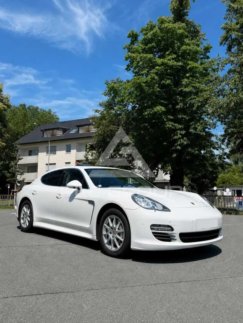 2012 Porsche Panamera