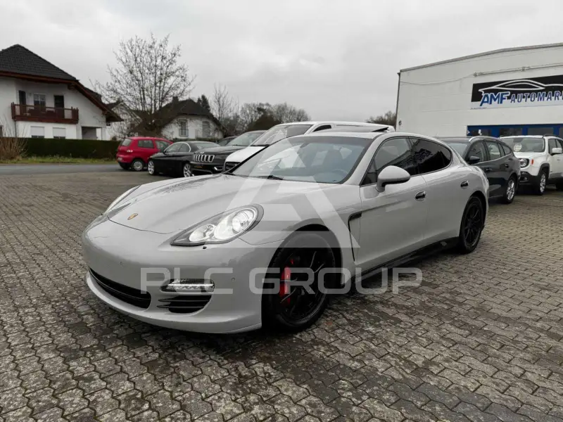 2012 Porsche Panamera