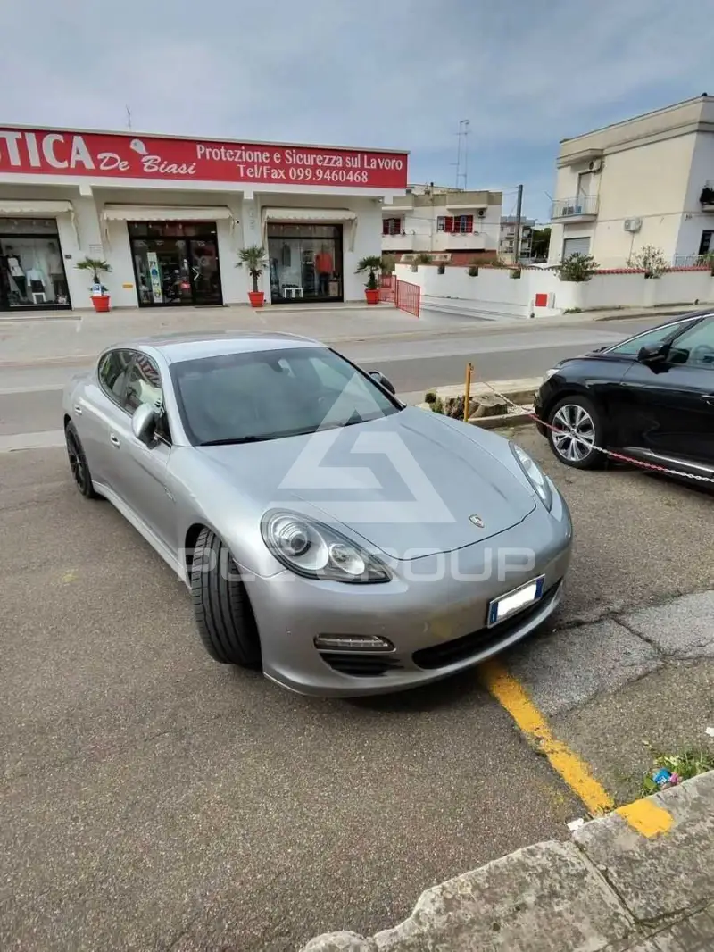 2012 Porsche Panamera