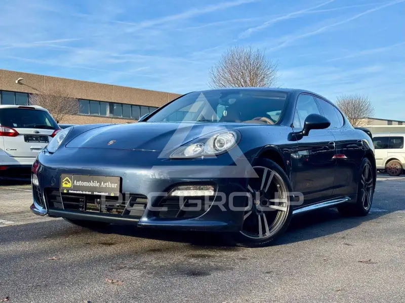 2012 Porsche Panamera