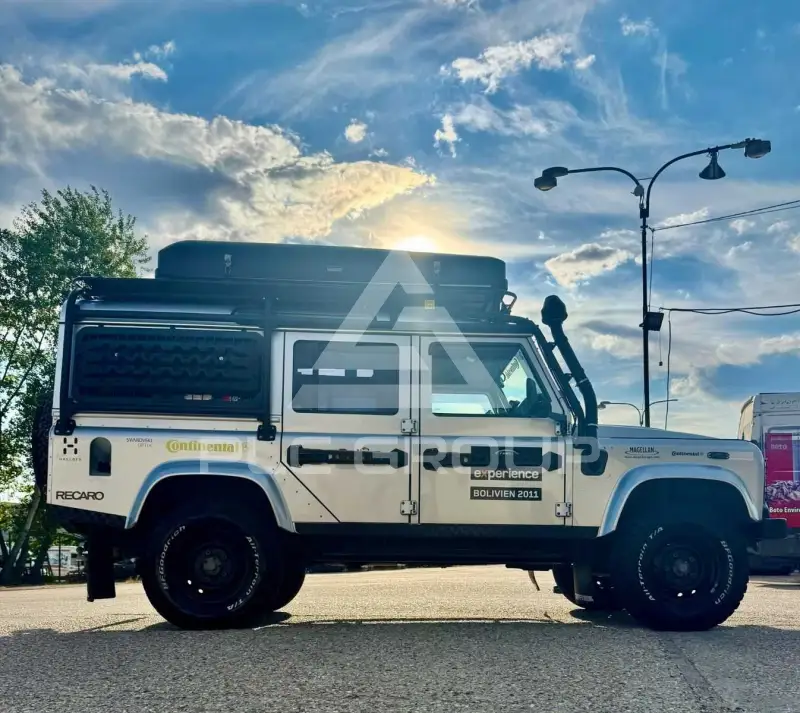 2012 Land Rover DEFENDER