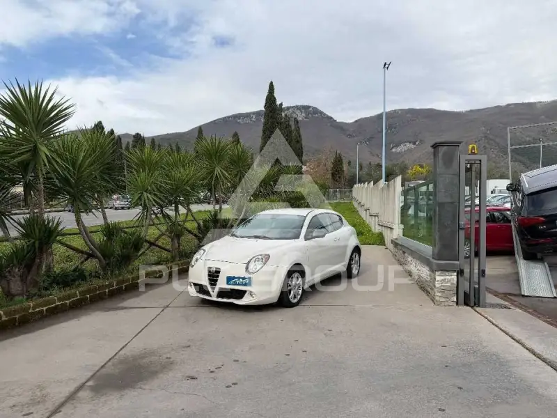 2012 Alfa Romeo Mito