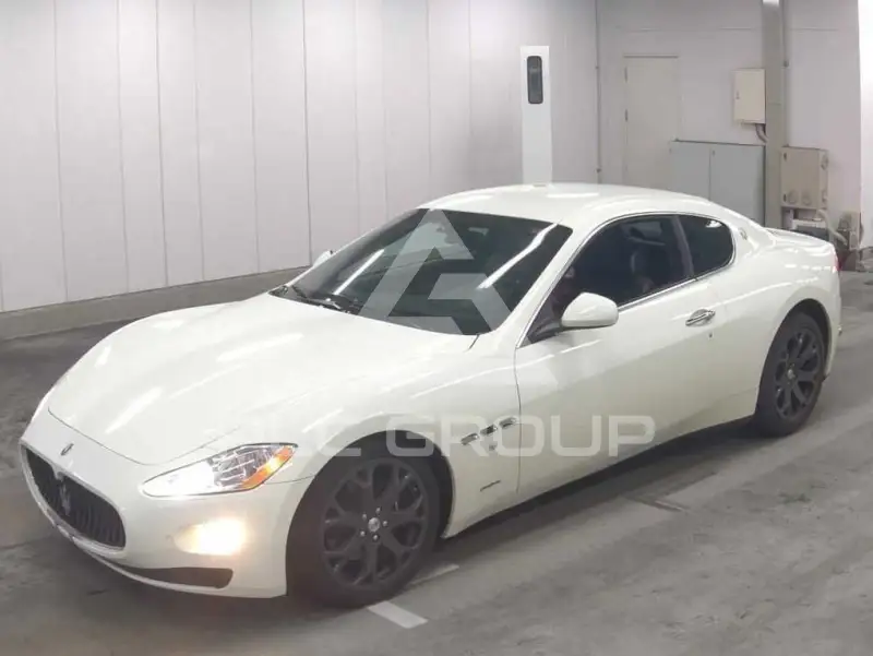 2012 Maserati GRANTURISMO