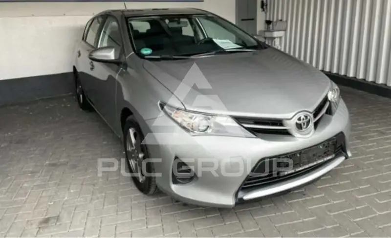 2012 Toyota AURIS
