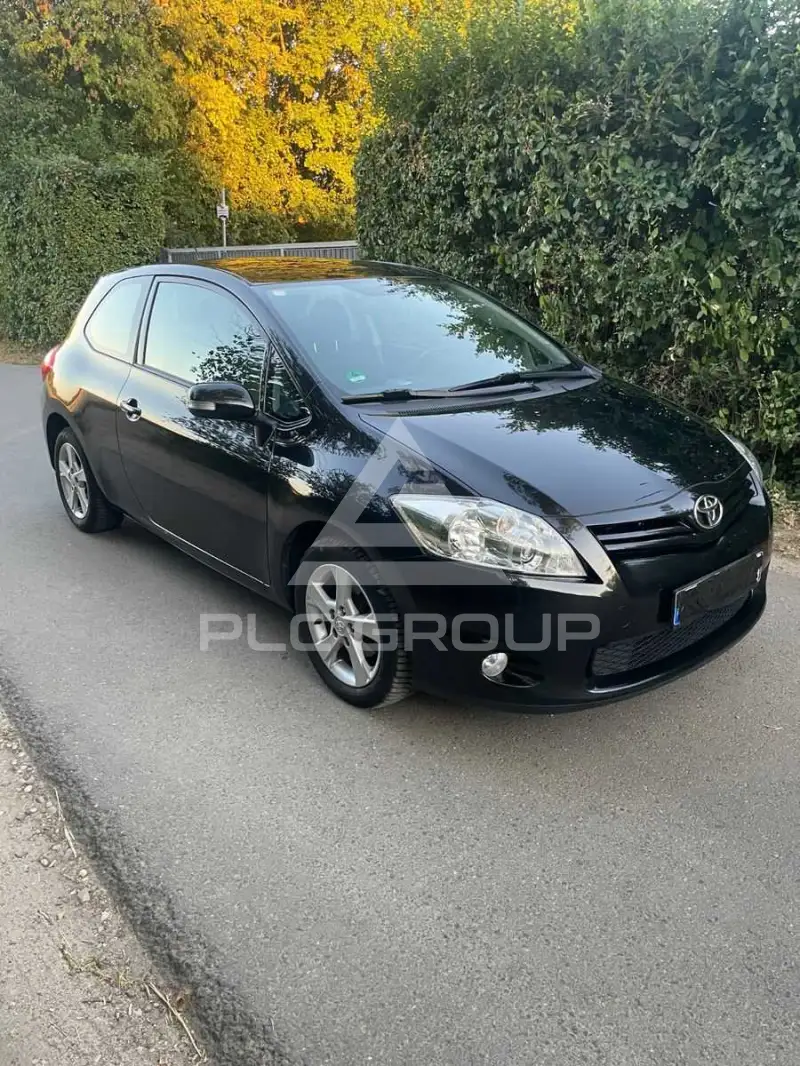2012 Toyota AURIS