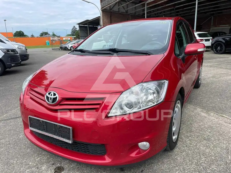 2012 Toyota AURIS