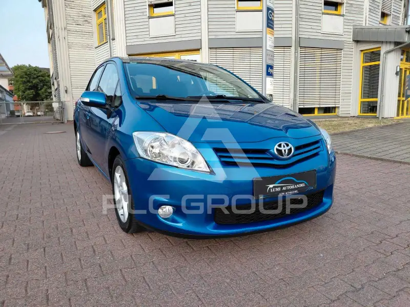 2012 Toyota AURIS