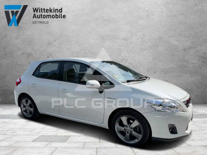 2012 Toyota AURIS