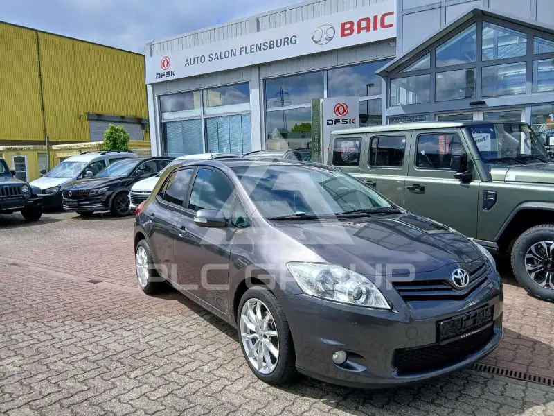 2012 Toyota AURIS