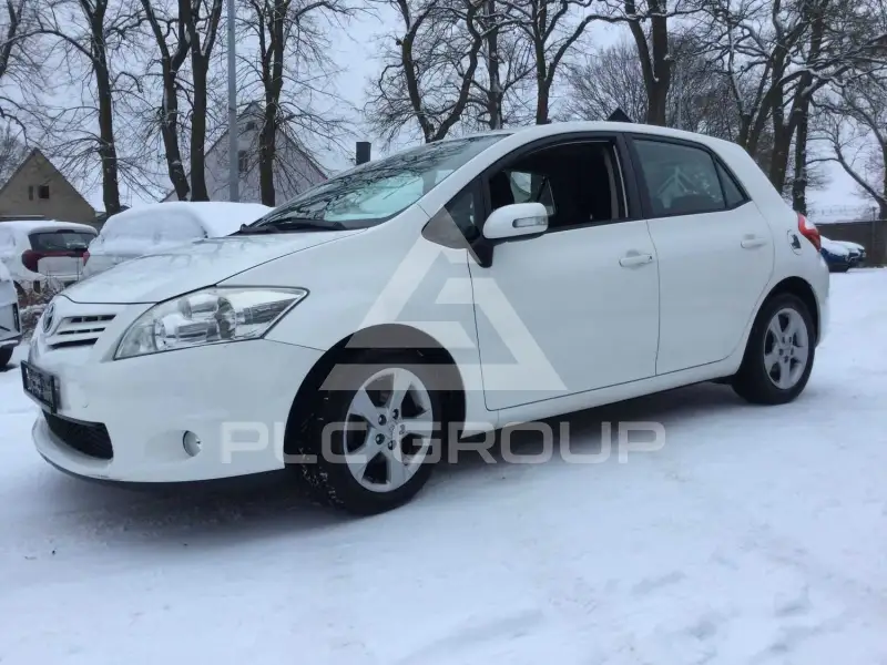 2012 Toyota AURIS