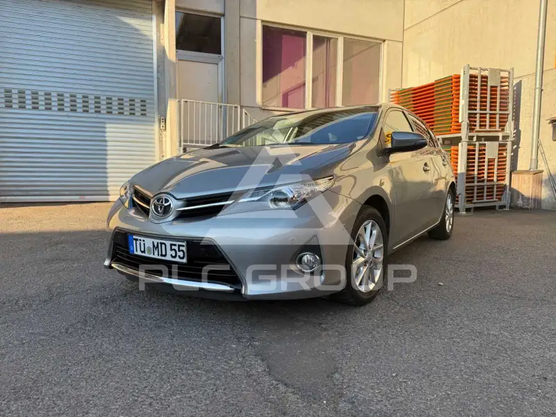 2012 Toyota AURIS