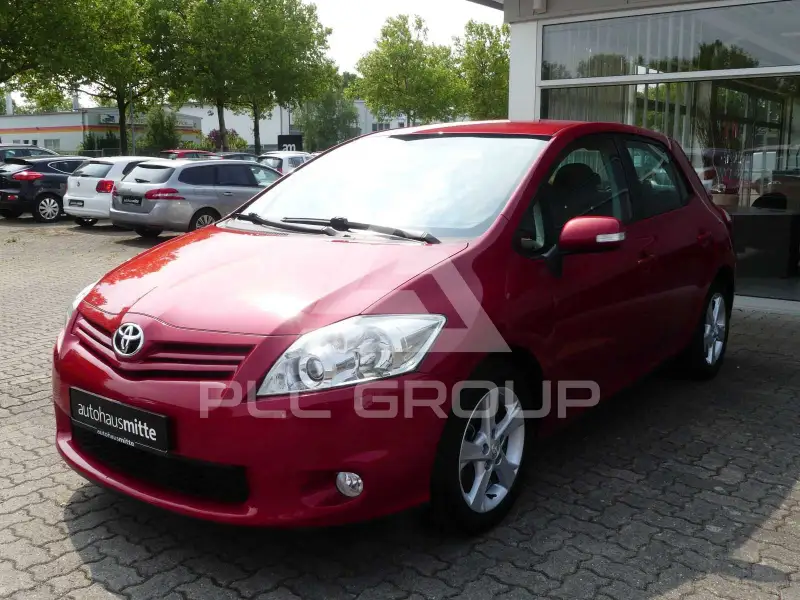 2012 Toyota AURIS