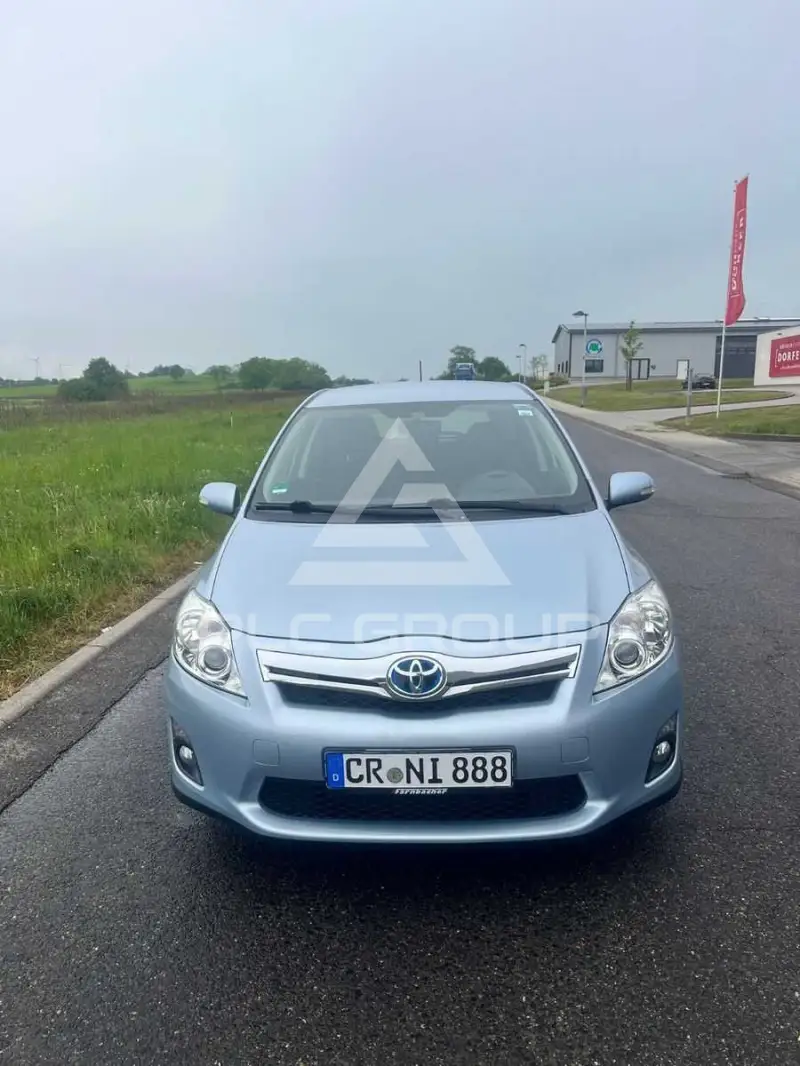 2012 Toyota AURIS