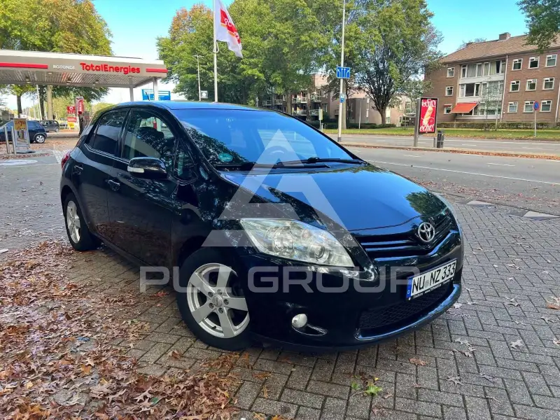 2012 Toyota AURIS