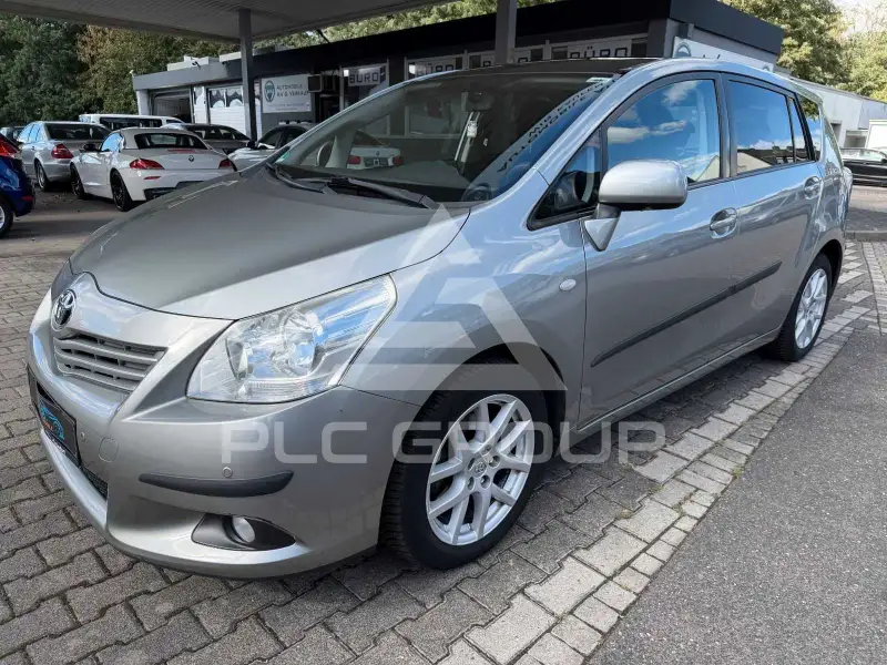 2012 Toyota VERSO