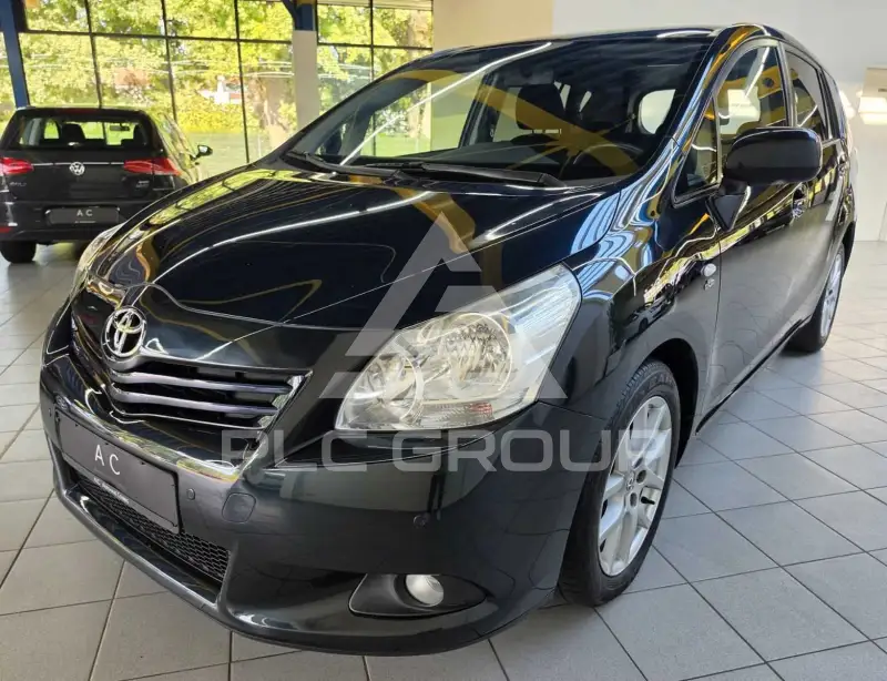 2012 Toyota VERSO