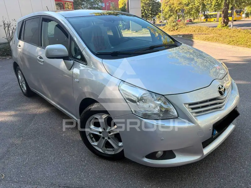 2012 Toyota VERSO