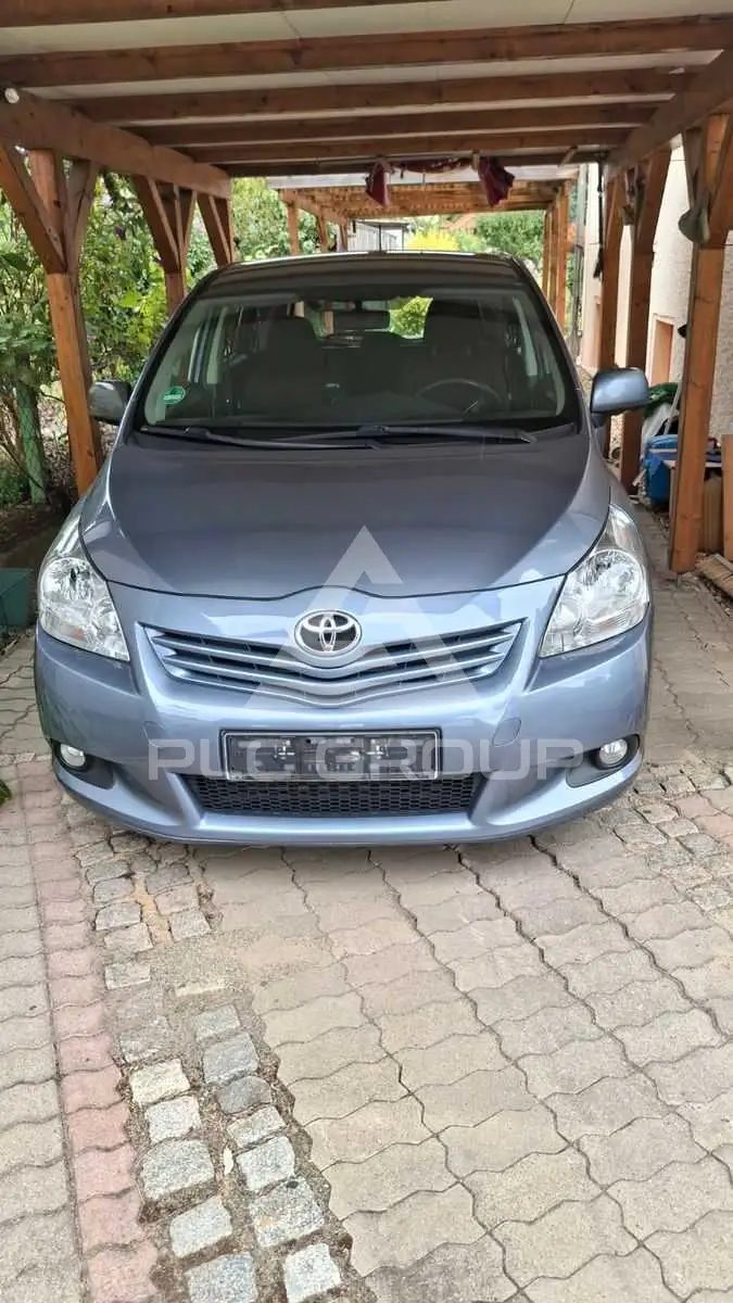 2012 Toyota VERSO