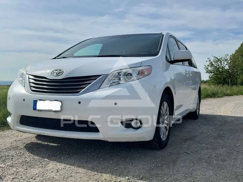 2012 Toyota SIENNA
