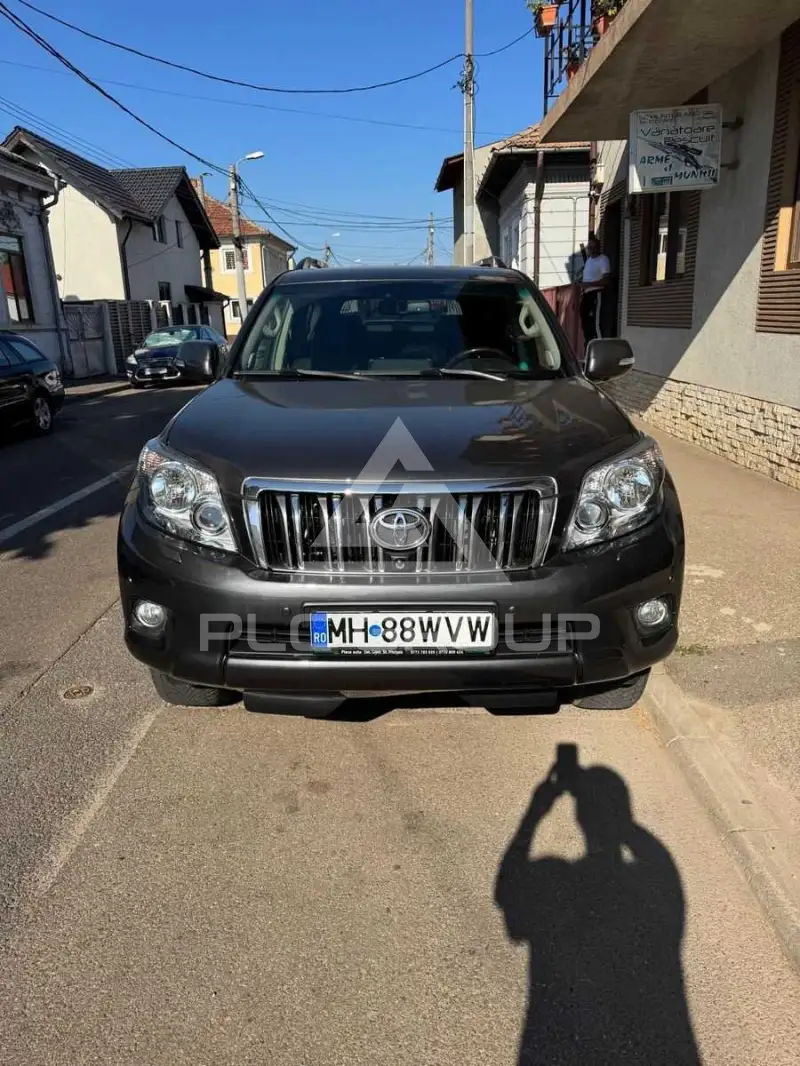 2012 Toyota LAND CRUISER