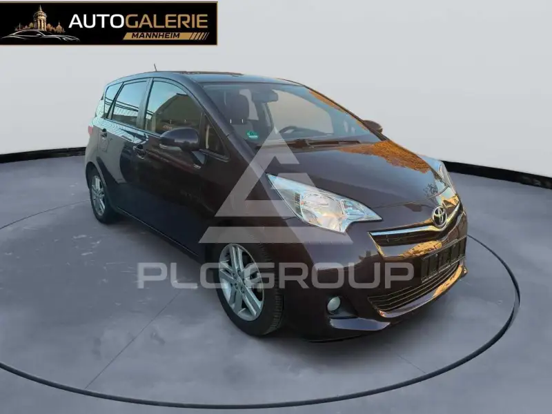 2012 Toyota VERSO