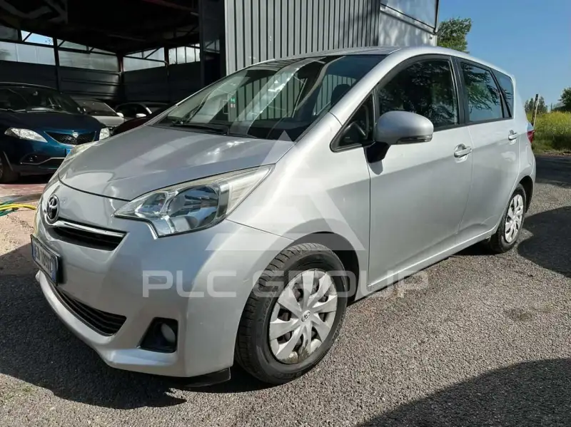 2012 Toyota VERSO