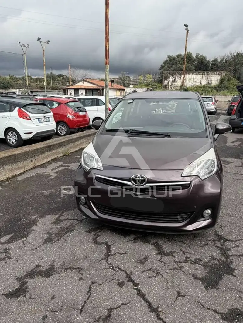 2012 Toyota VERSO