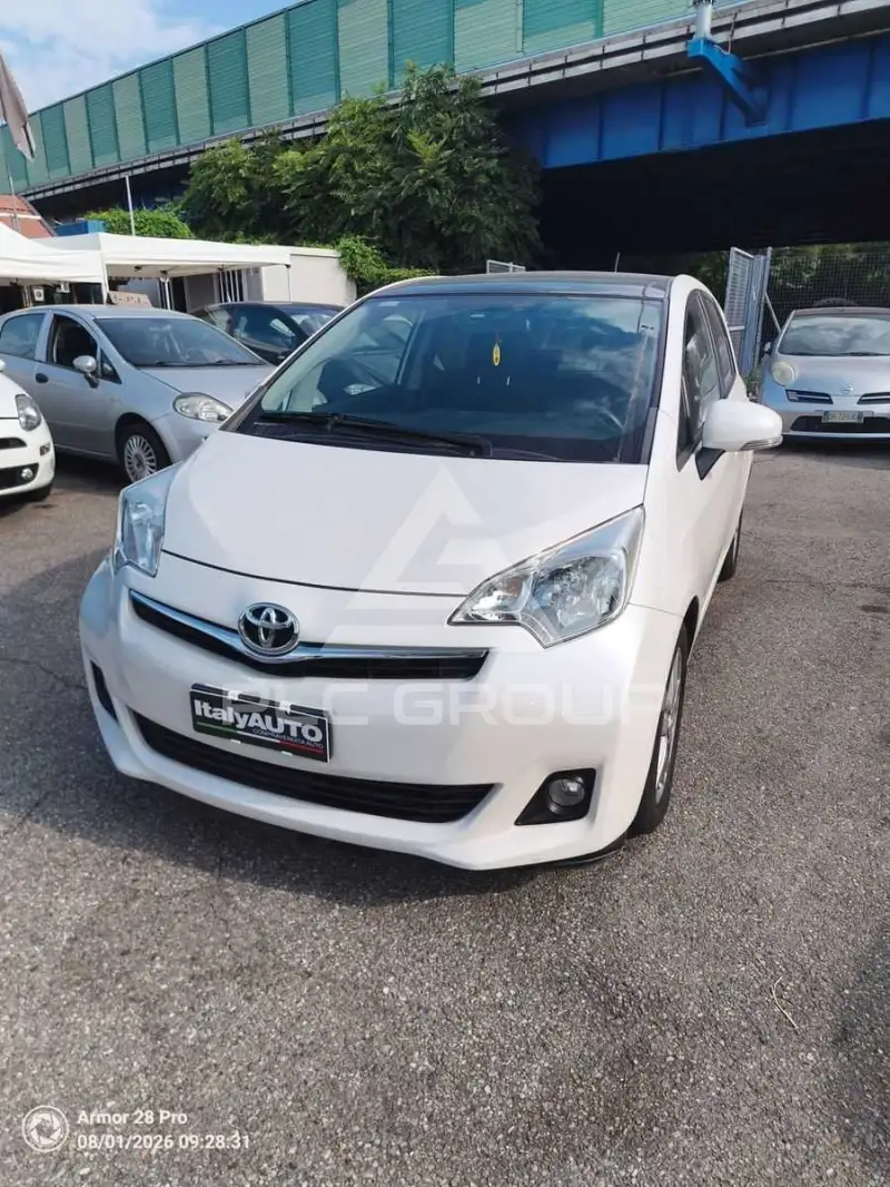 2012 Toyota VERSO