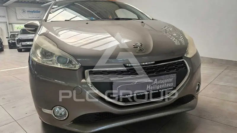 2012 Peugeot 208