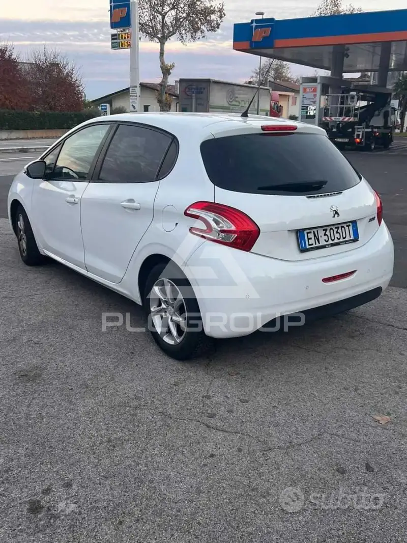 2012 Peugeot 208