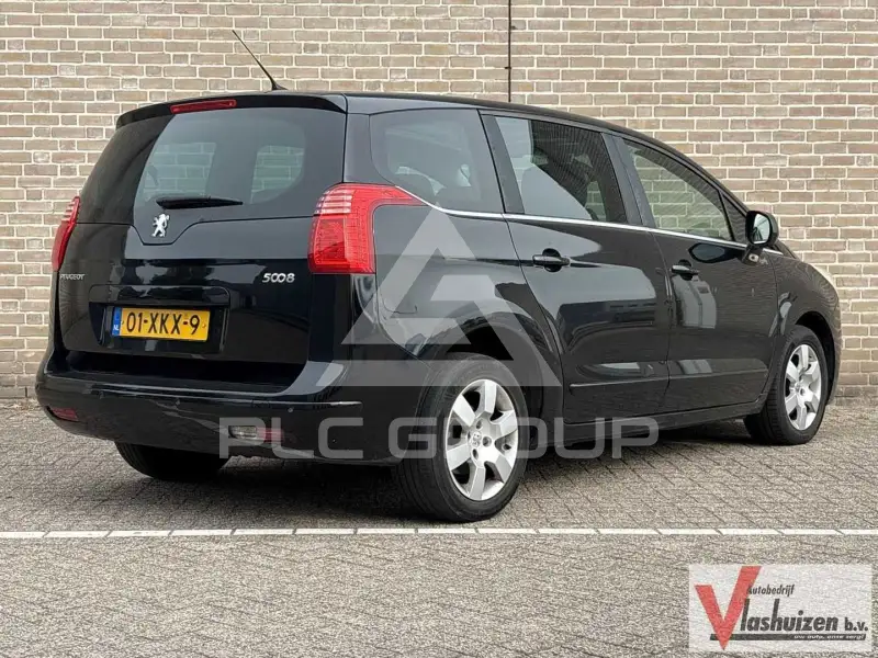 2012 Peugeot 5008