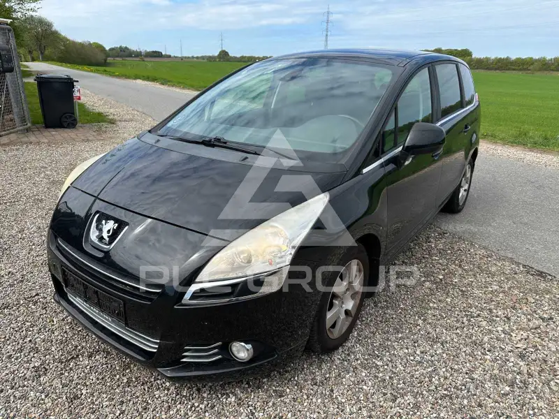 2012 Peugeot 5008