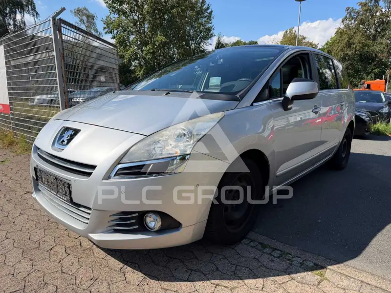 2012 Peugeot 5008
