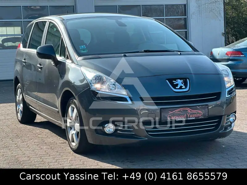2012 Peugeot 5008