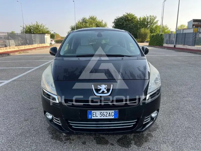 2012 Peugeot 5008