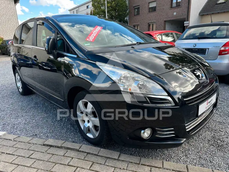 2012 Peugeot 5008