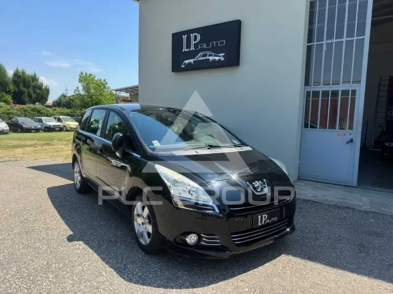 2012 Peugeot 5008
