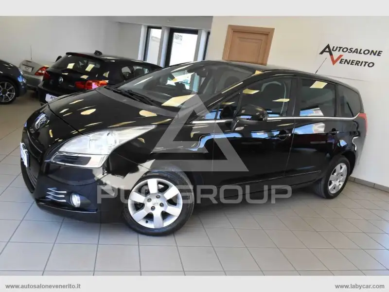2012 Peugeot 5008