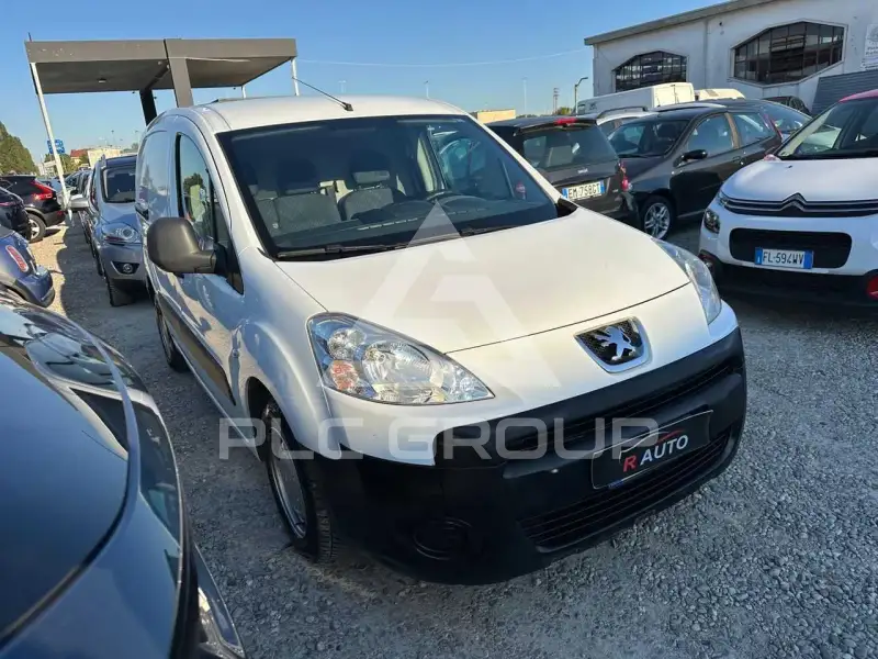 2012 Peugeot Partner