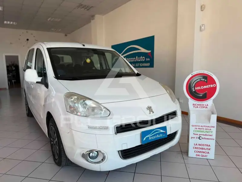2012 Peugeot Partner