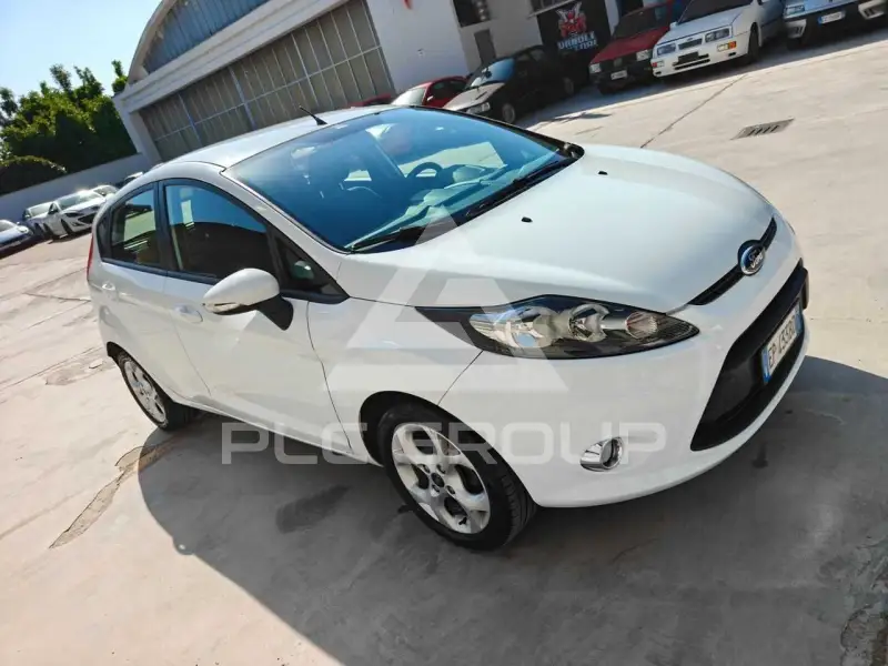 2012 Ford FIESTA