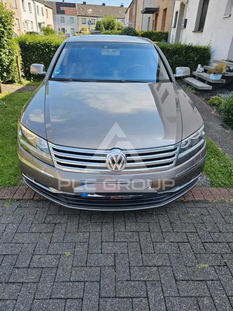 2012 Volkswagen PHAETON