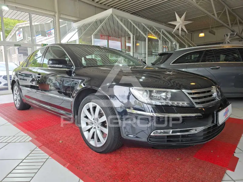 2012 Volkswagen PHAETON