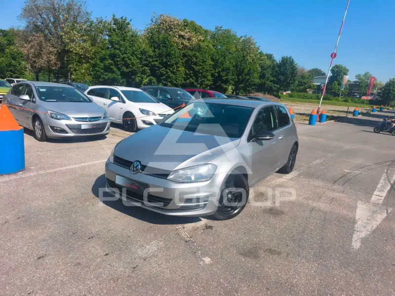 2012 Volkswagen GOLF
